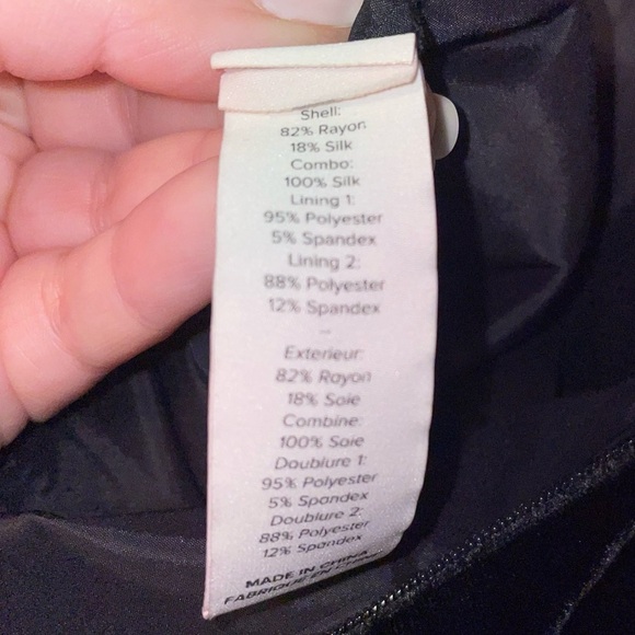 Cinq a Sept Marceau Velvet Cocktail Dress
Strapless Midi Dress Size 2 - Picture 9 of 10